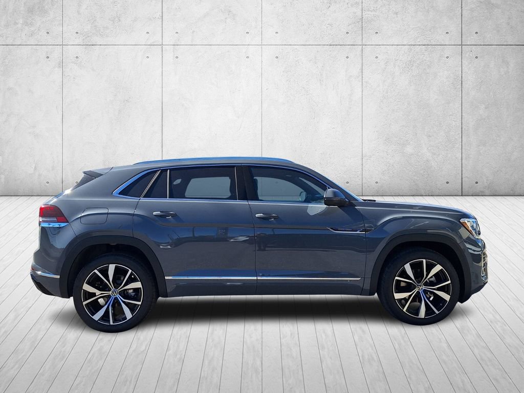 New 2026 Volkswagen Atlas Cross Sport SEL Premium R-Line image 4