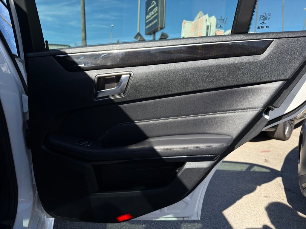 Used 2016 Mercedes-Benz E 350 Sedan image 43