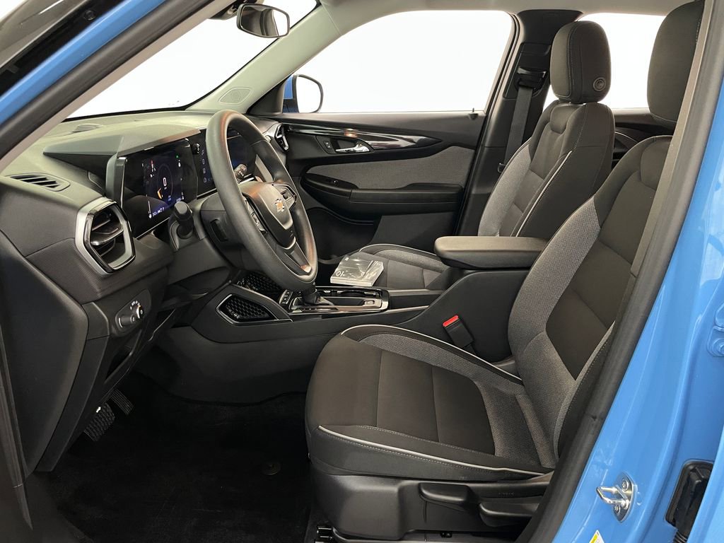 Certified 2024 Chevrolet TrailBlazer LT w/ Driver Confidence Package image 7