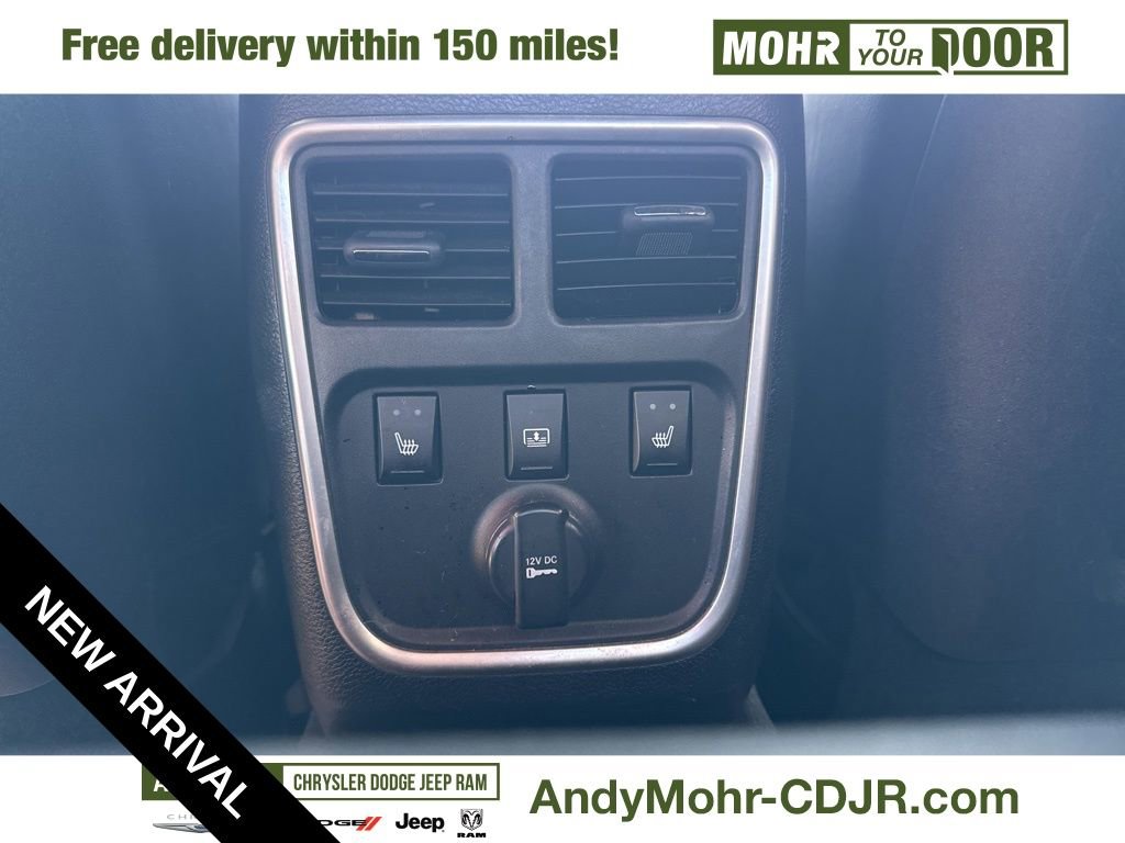Used 2013 Chrysler 300 C image 24