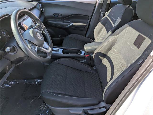 Used 2022 Nissan Kicks SV image 16