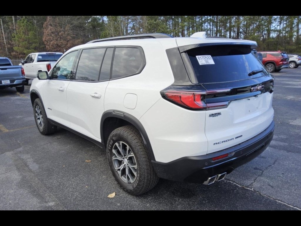 Used 2025 GMC Acadia AT4 image 2