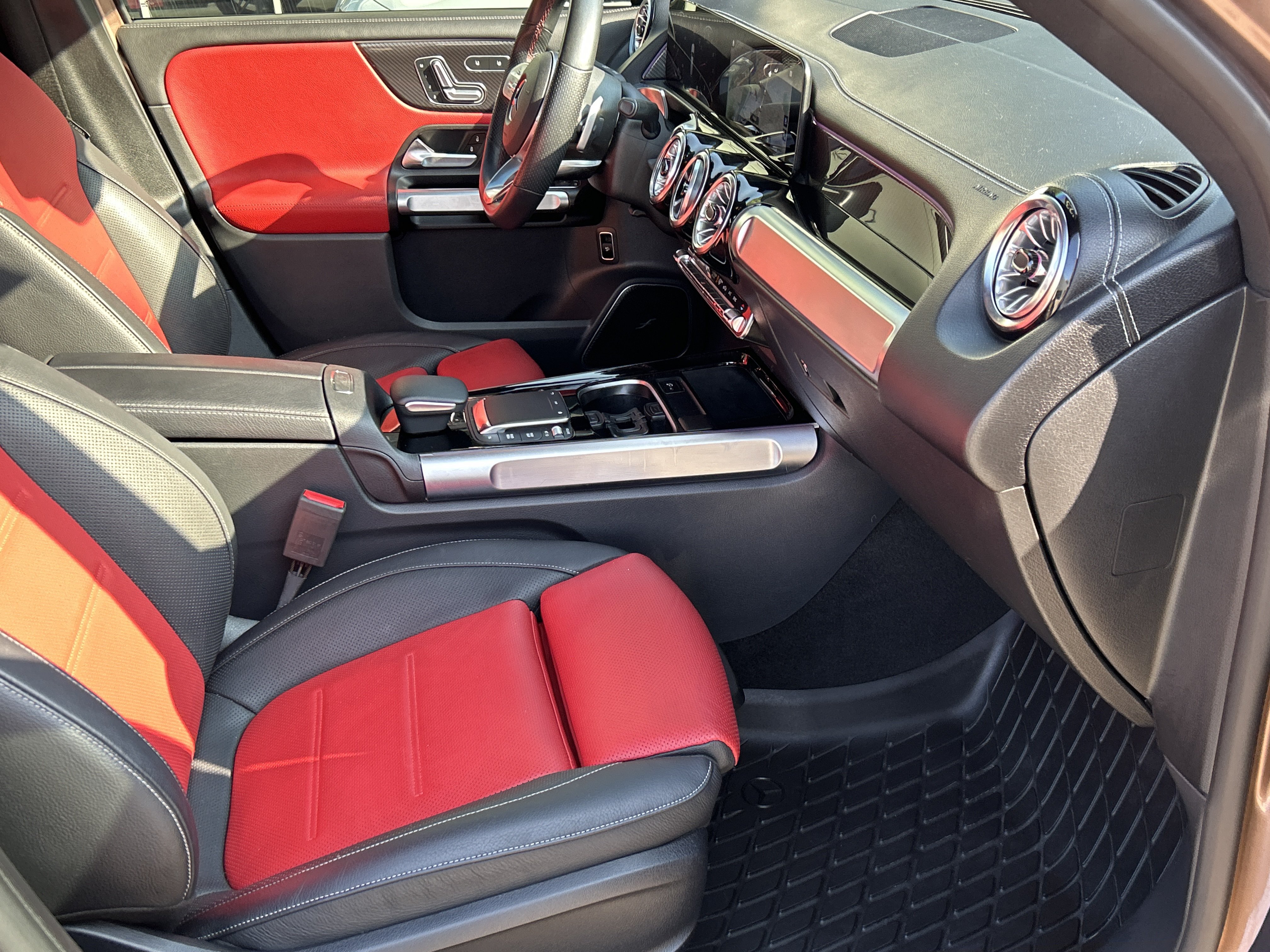 Certified 2023 Mercedes-Benz GLB 250 image 48