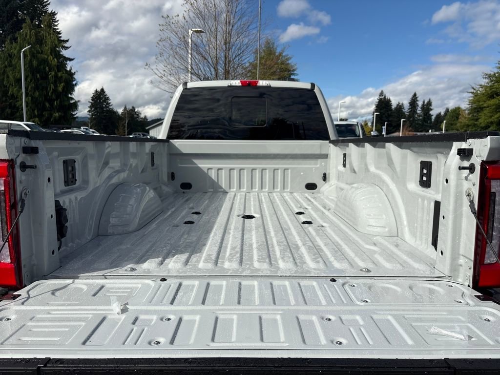 New 2026 Ford F350 4x4 Crew Cab Super Duty image 15