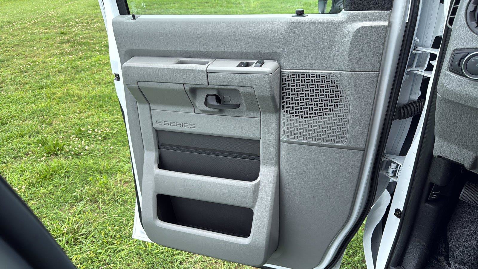 New 2026 Ford E-350 and Econoline 350 Super Duty w/ Power Equipment Group RWD image 29