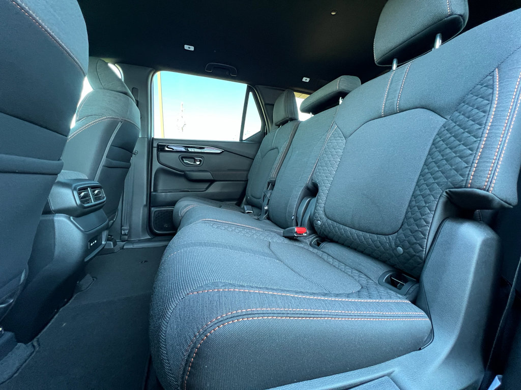 New 2025 Honda Pilot Sport image 17