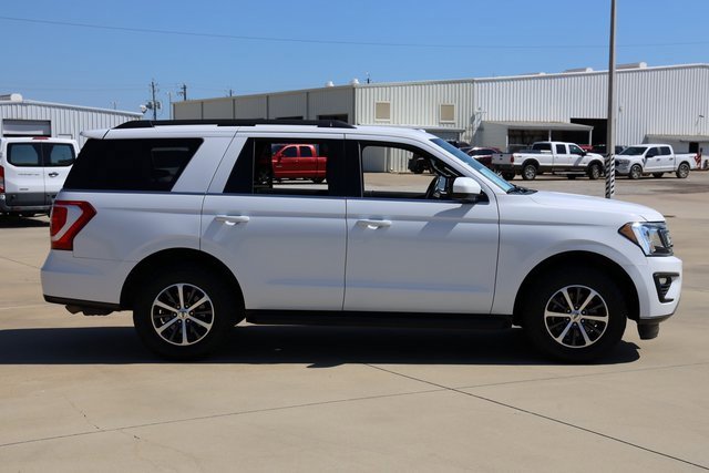 Used 2019 Ford Expedition XLT image 4