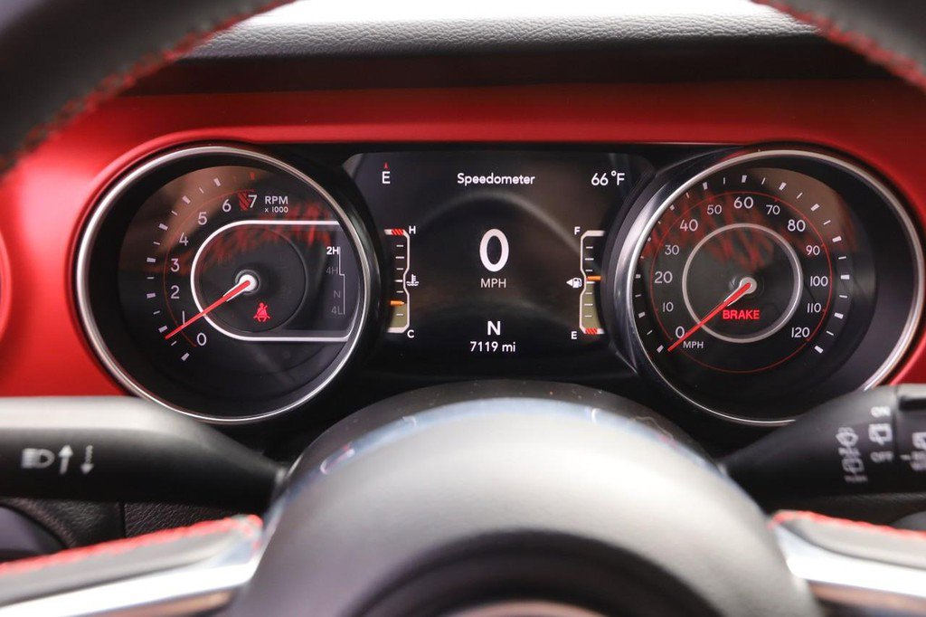 Used 2022 Jeep Wrangler Unlimited Rubicon image 16