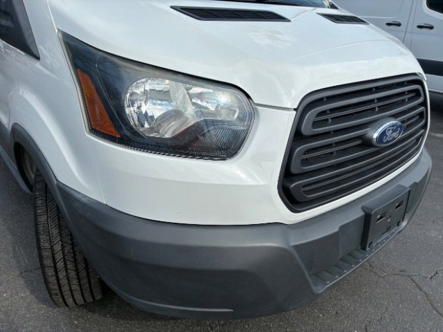 Used 2018 Ford Transit 150 XL image 7