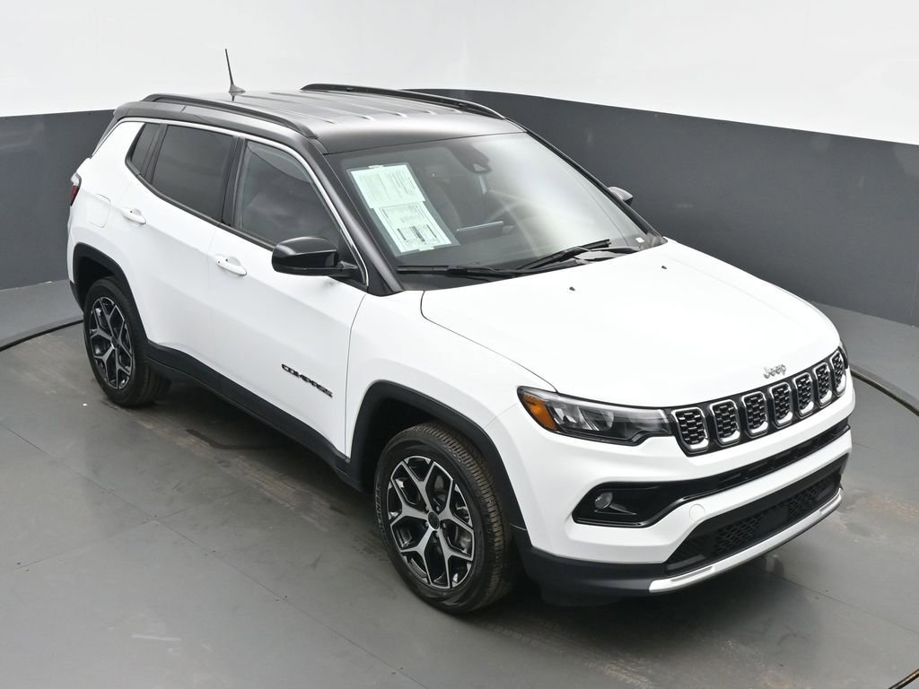 Used 2025 Jeep Compass Limited image 44