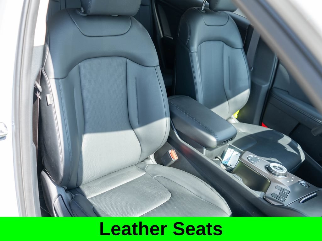 Certified 2026 Kia Sportage EX AWD/4WD image 9