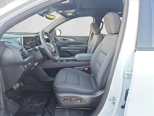 New 2026 Chevrolet Traverse LT w/ Sun and Wheel Package image 4