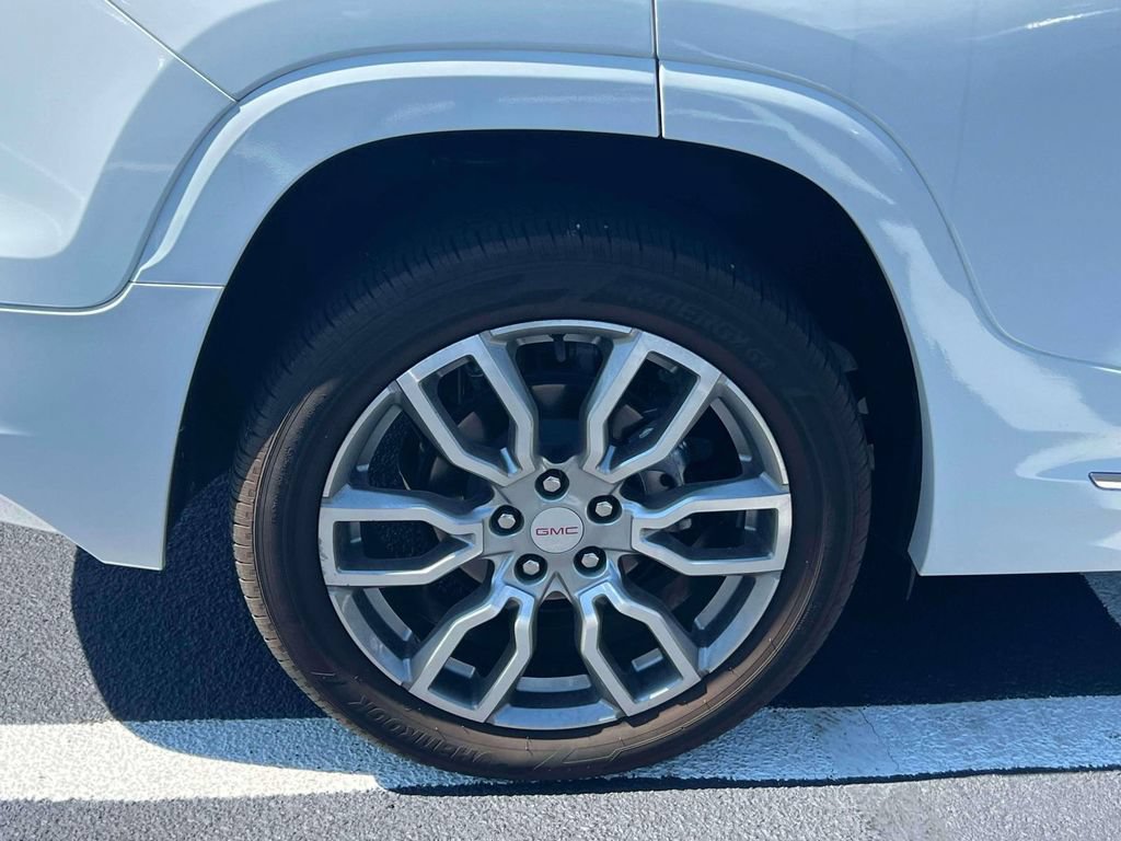 Used 2022 GMC Terrain Denali w/ Denali Premium Package AWD/4WD image 10