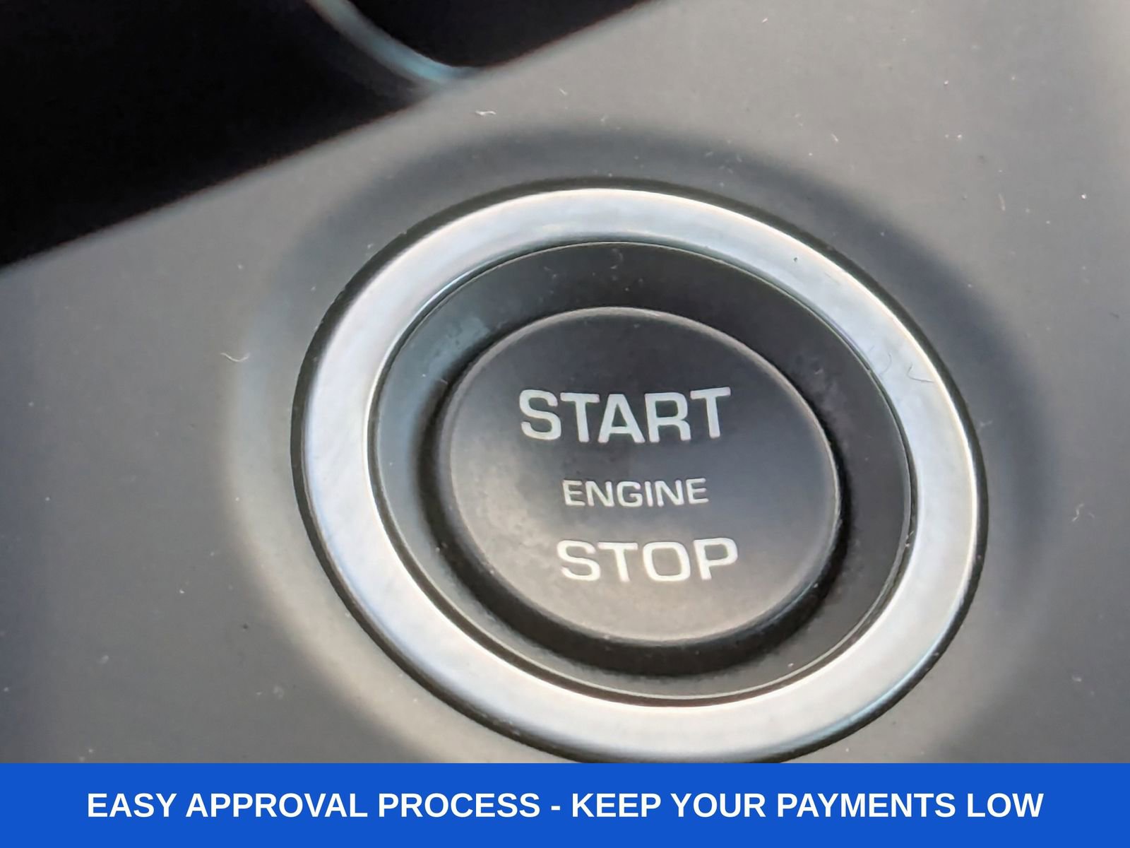 Used 2019 Jaguar E-PACE R-Dynamic SE image 40