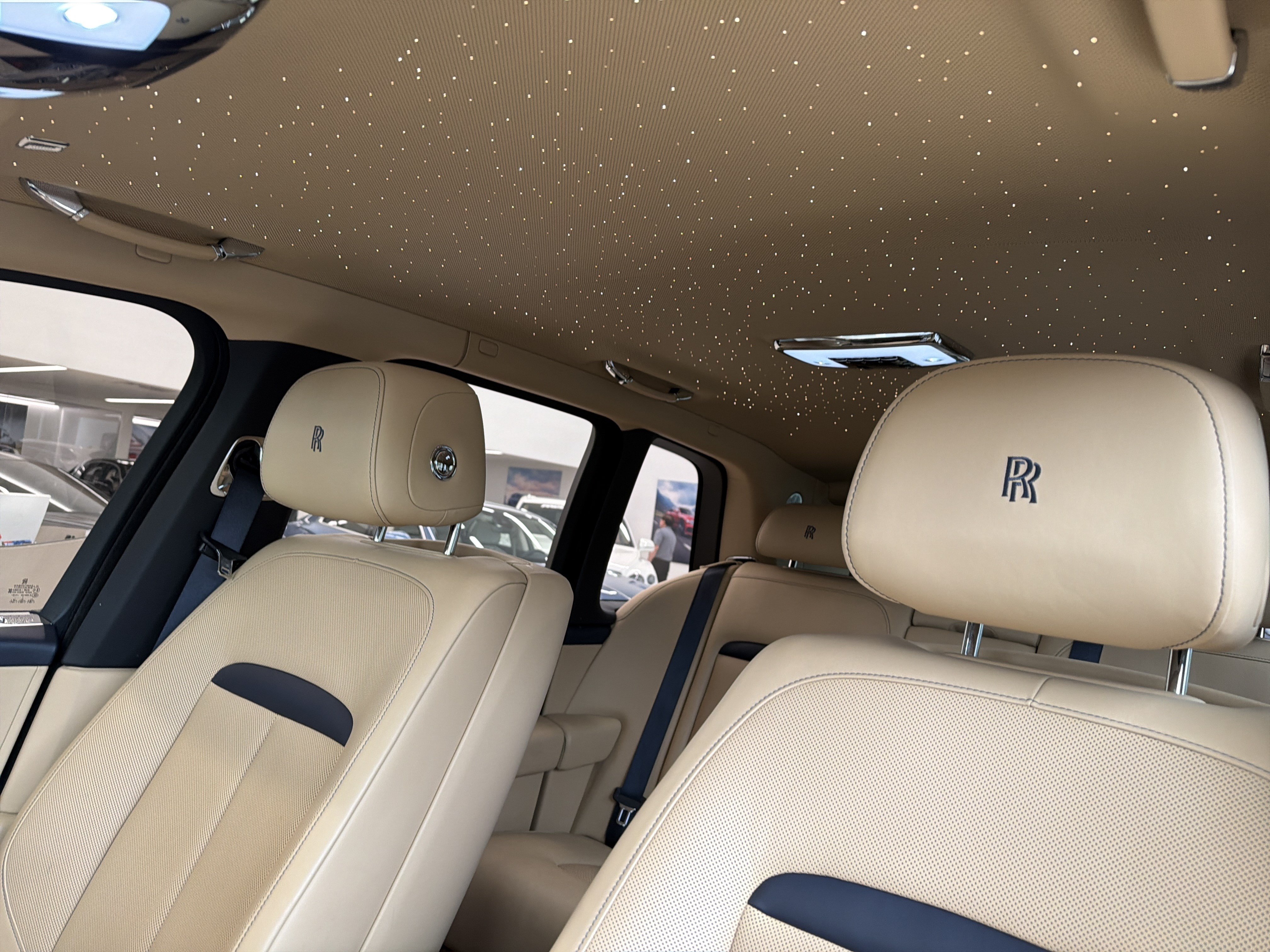 Certified 2024 Rolls-Royce Cullinan Black Badge AWD/4WD image 8
