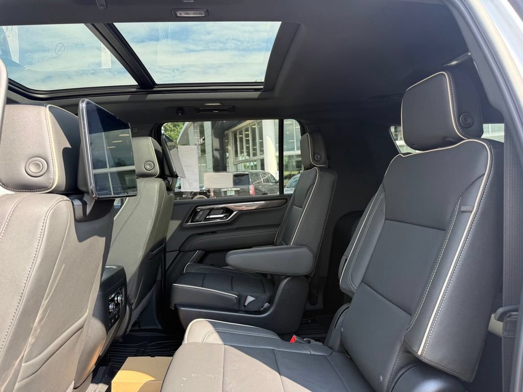 New 2026 GMC Yukon XL Elevation w/ Elevation Premium Package AWD/4WD image 20
