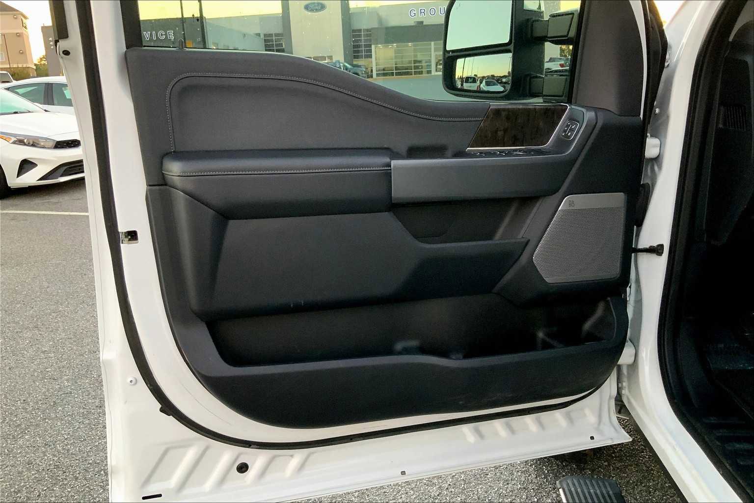 Used 2024 Ford F250 Lariat w/ Lariat Ultimate Package image 20