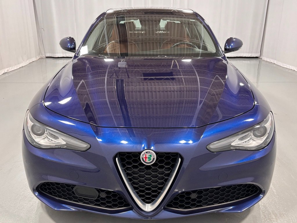 Used 2017 Alfa Romeo Giulia Ti w/ Lusso Package image 2