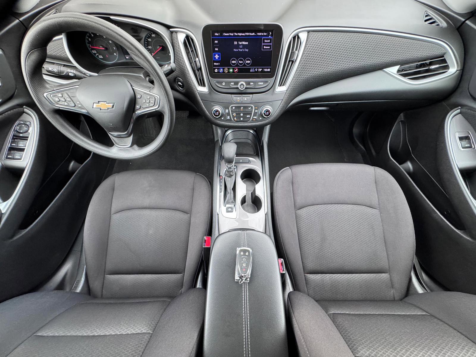 Used 2023 Chevrolet Malibu LT image 2