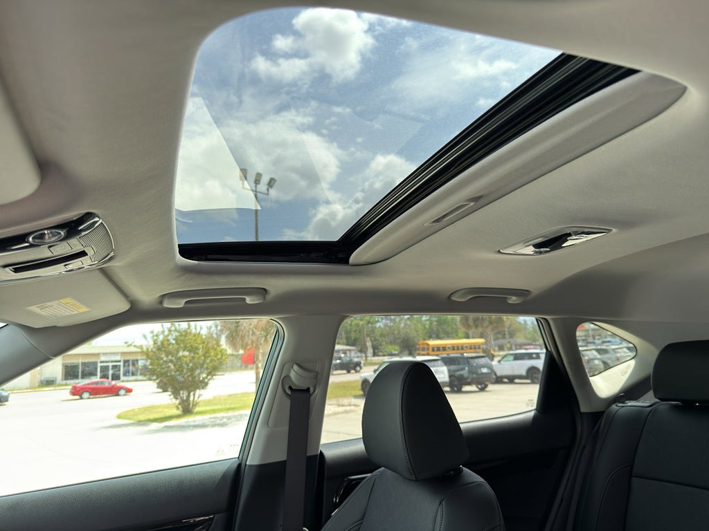 New 2026 Kia Seltos EX FWD image 12