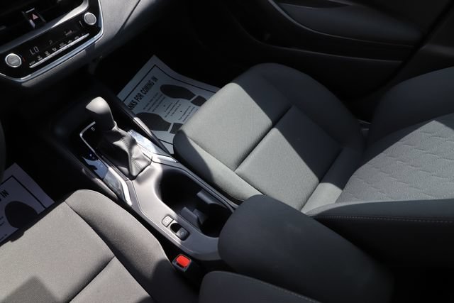 Used 2025 Toyota Corolla LE FWD image 25