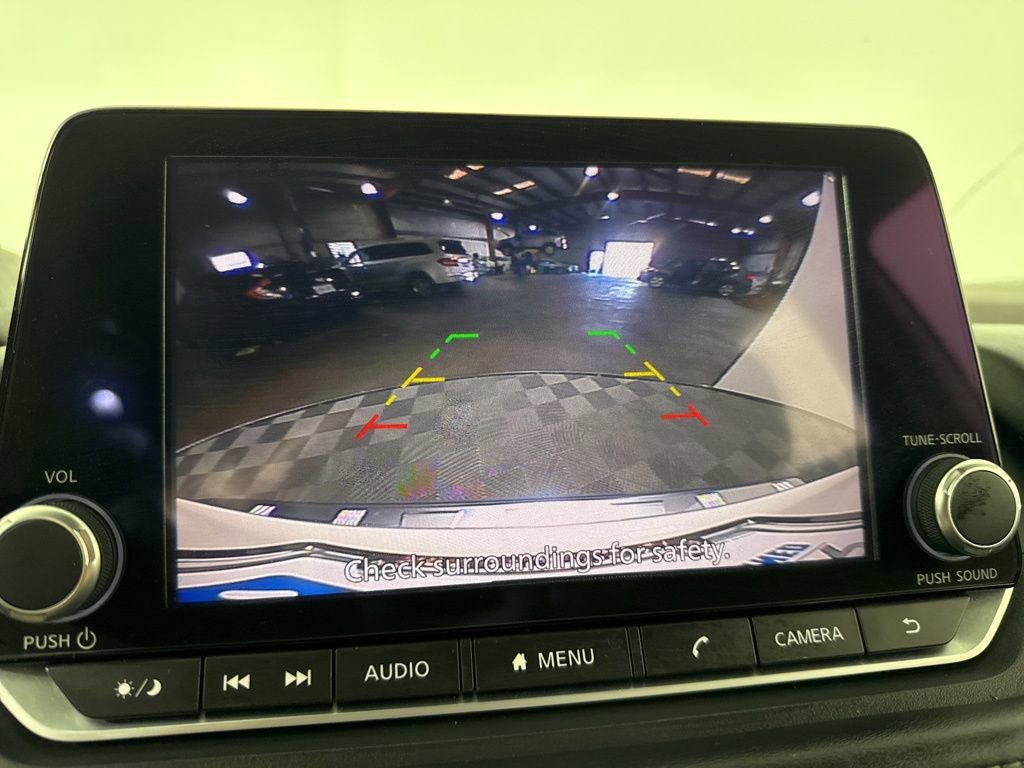 Used 2023 Nissan Rogue SV image 20