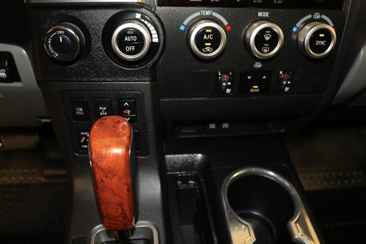 Used 2020 Toyota Sequoia Platinum image 41