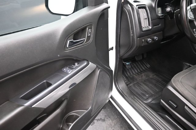 Used 2022 Chevrolet Colorado LT w/ Fleet Safety Package AWD/4WD image 18