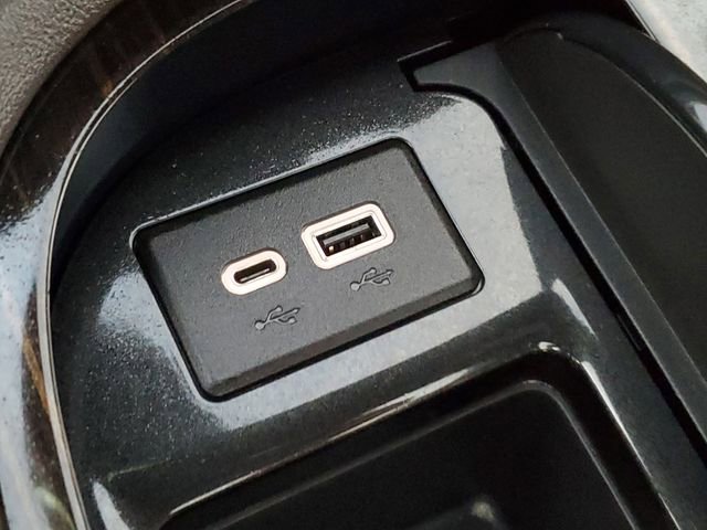 Used 2022 Cadillac Escalade Sport w/ LPO, Floor Liner Package image 19