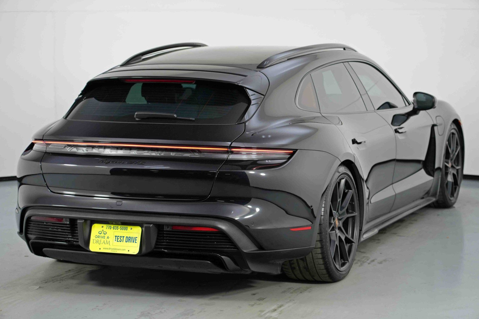 Used 2023 Porsche Taycan GTS AWD/4WD image 53