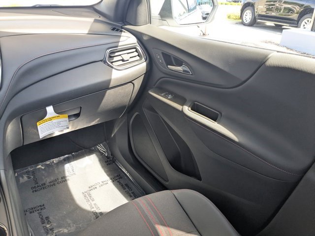 Certified 2024 Chevrolet Equinox RS FWD image 14