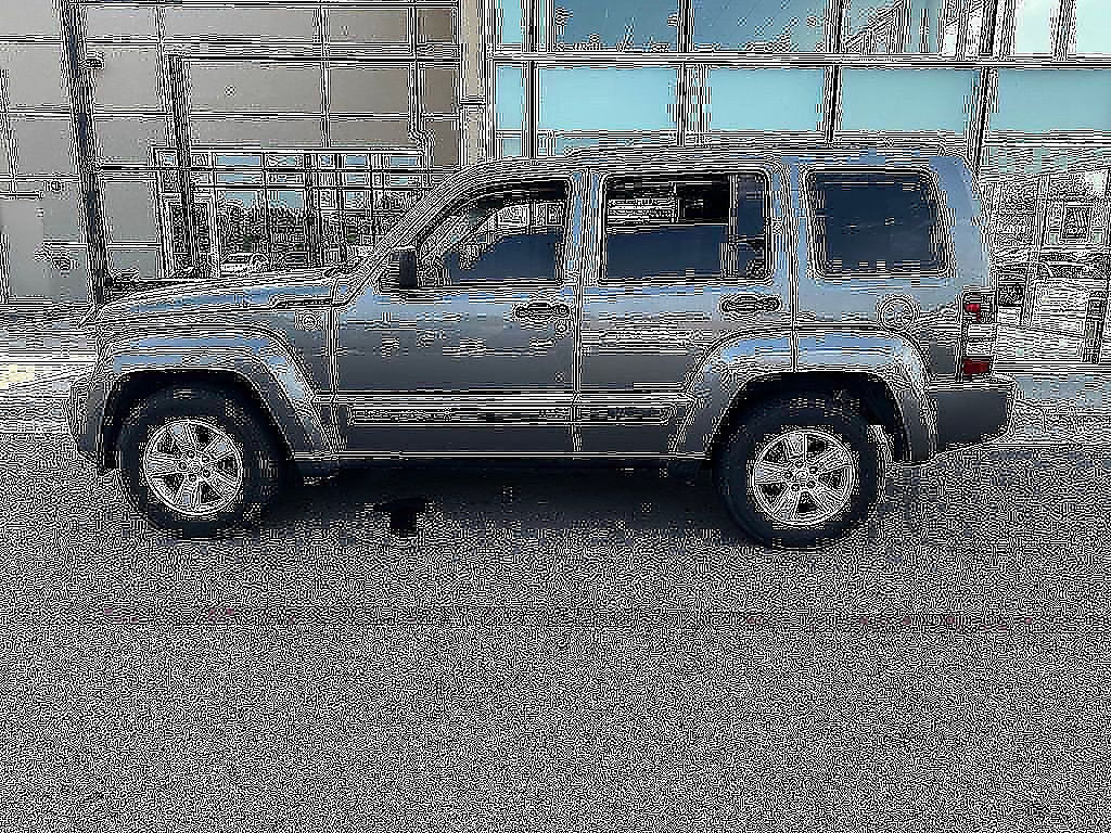 Used 2012 Jeep Liberty Sport AWD/4WD image 7