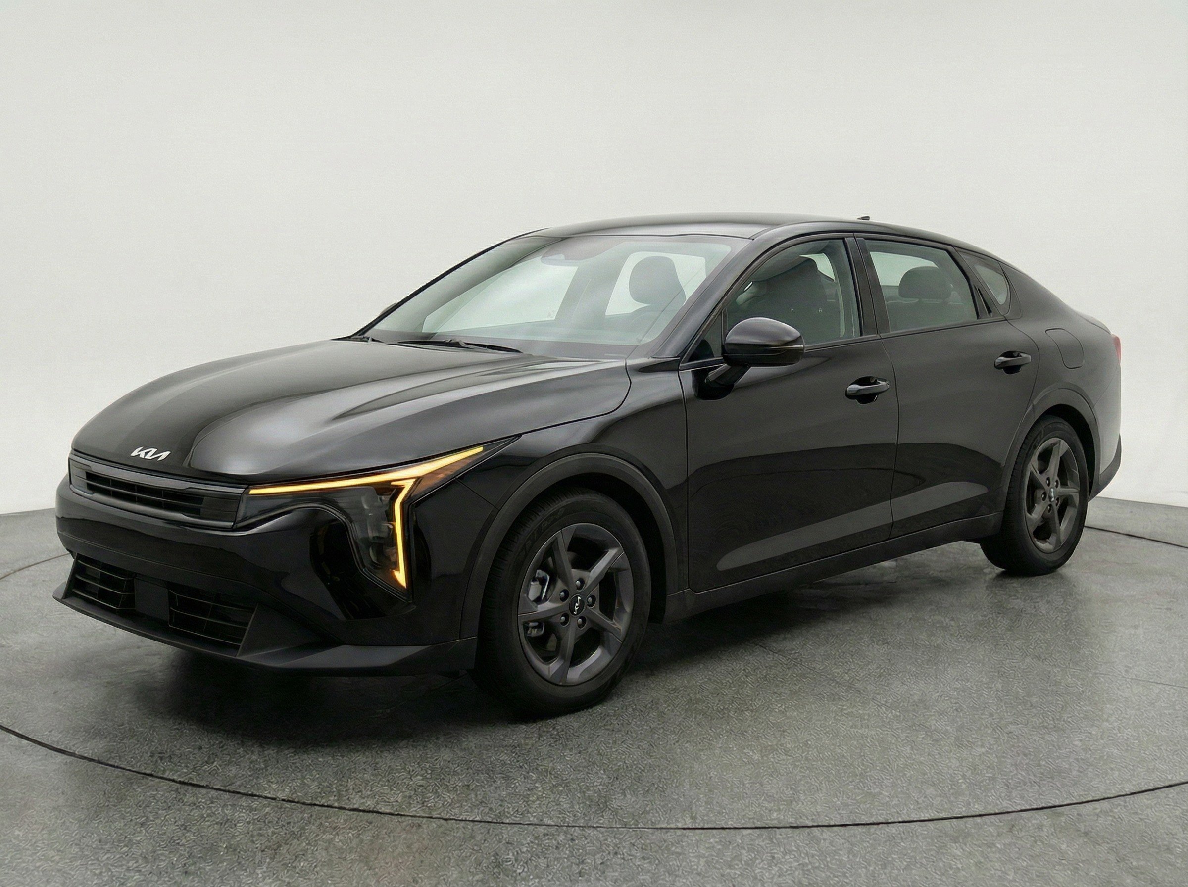 Used 2025 Kia K4 FWD image 3