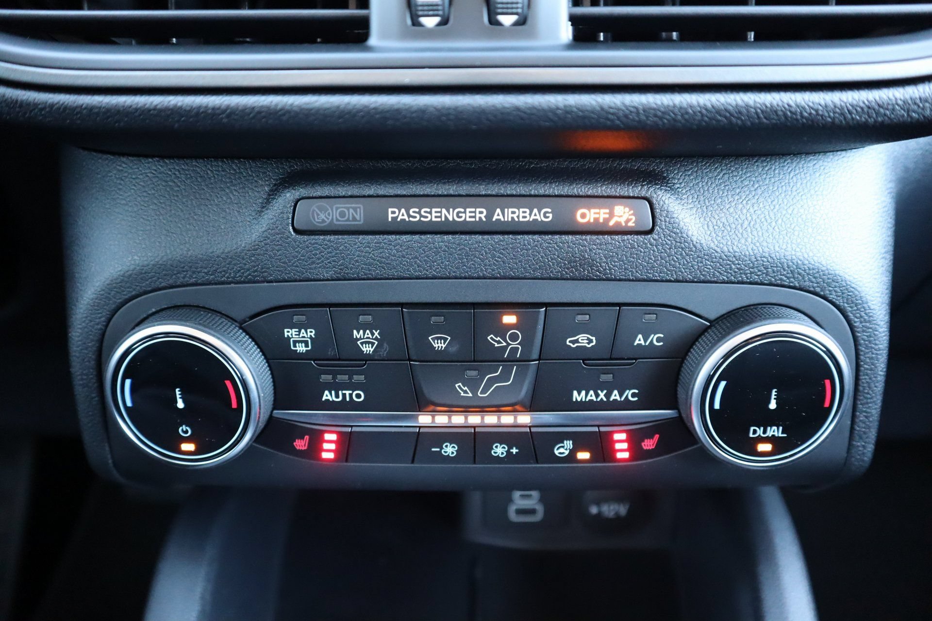 New 2026 Ford Escape Active w/ Cold Weather Package FWD image 6
