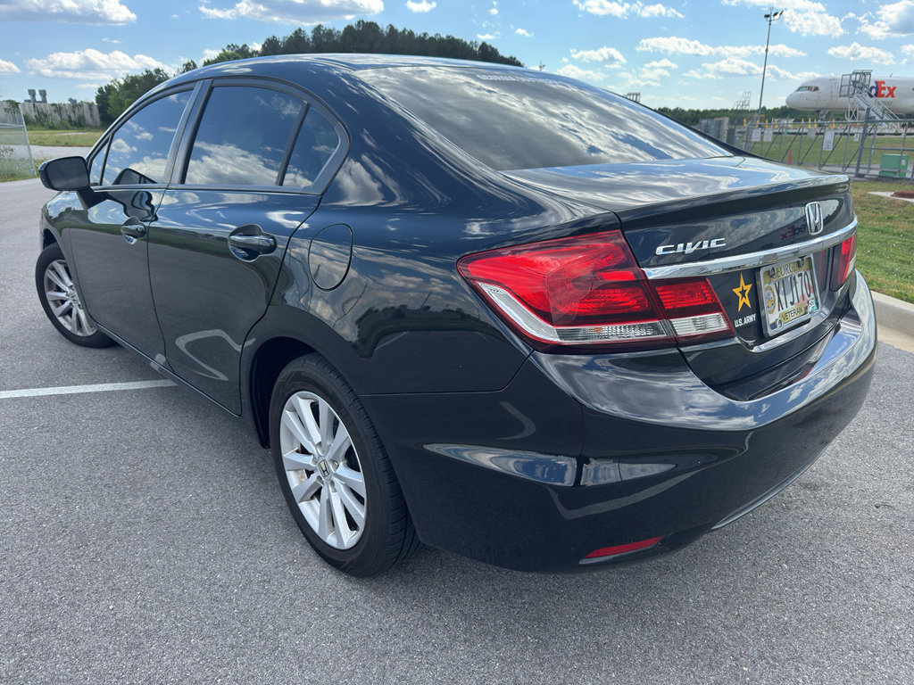 Used 2015 Honda Civic SE image 4