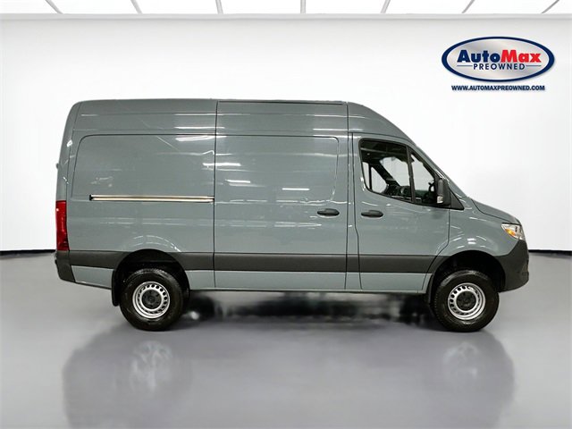 Used 2022 Mercedes-Benz Sprinter 144 Cargo image 10