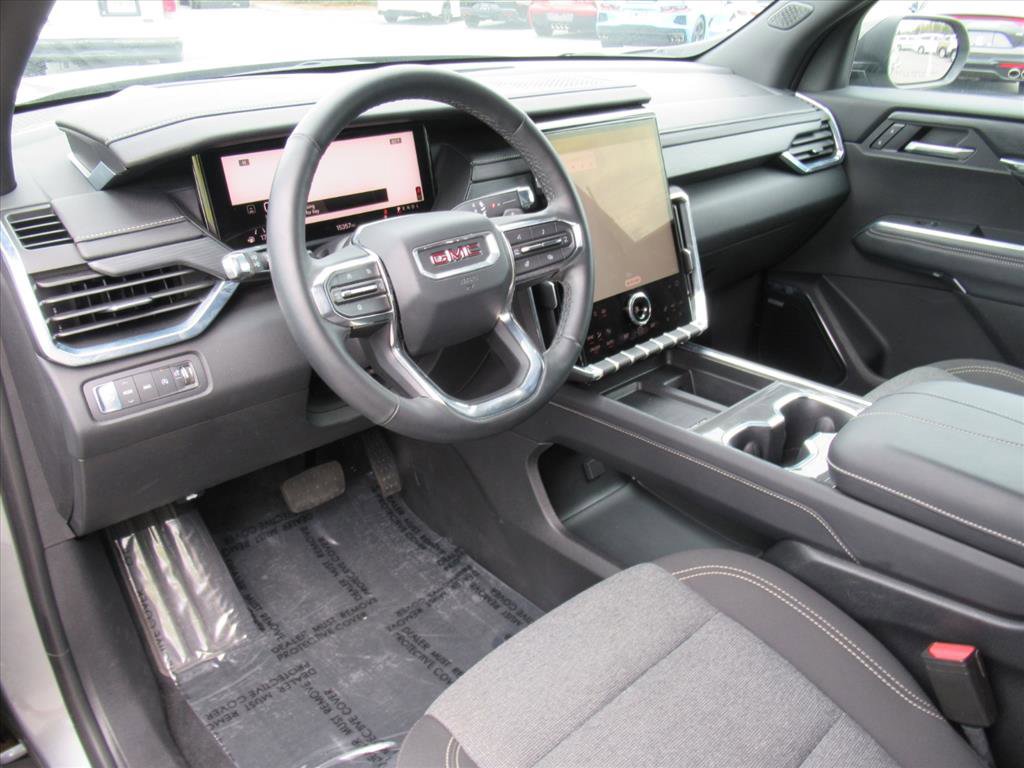 Used 2025 GMC Acadia Elevation image 15