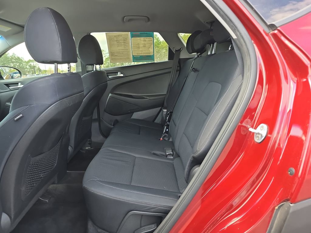 Used 2020 Hyundai Tucson Value w/ Winter Weather Package image 17