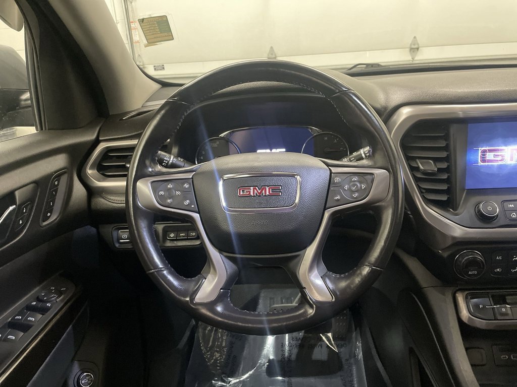 Used 2021 GMC Acadia AT4 w/ GMC Pro Grade Package image 5