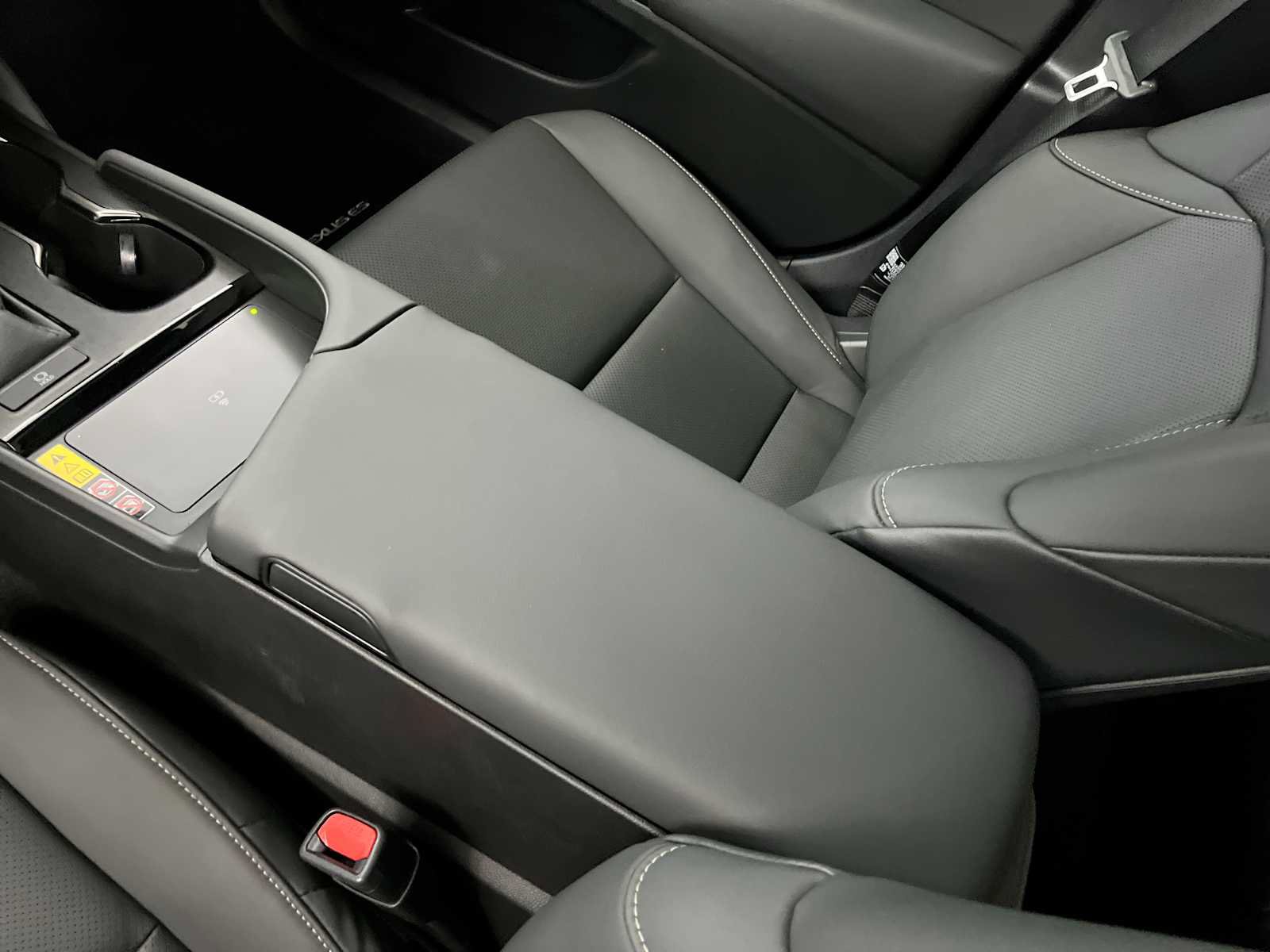 Used 2024 Lexus ES 250 w/ Premium Package AWD/4WD image 28