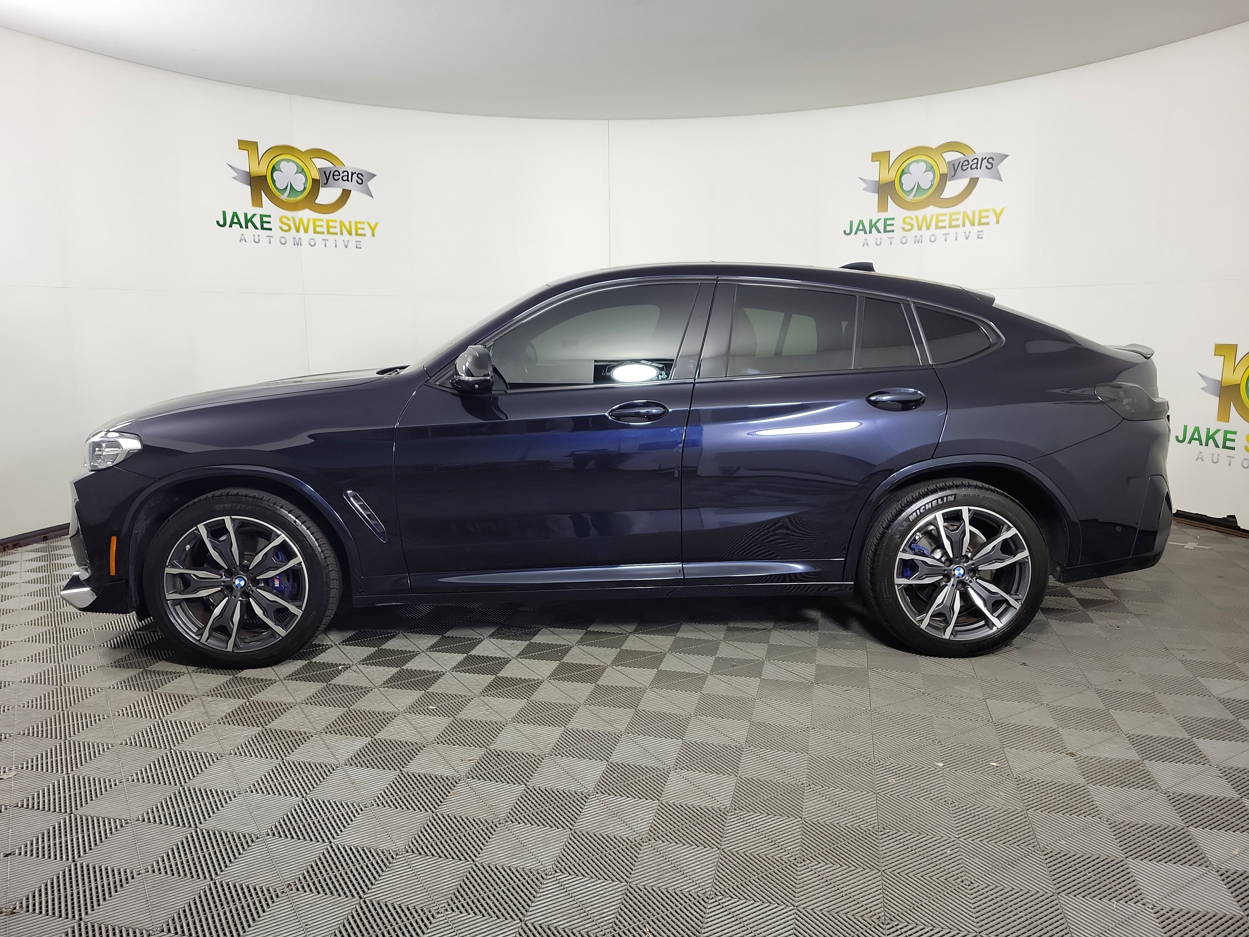 Used 2022 BMW X4 xDrive30i w/ M Sport Package image 4