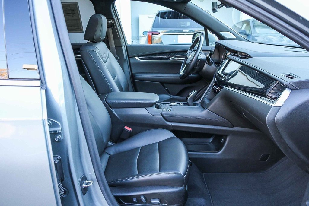 Certified 2023 Cadillac XT6 Premium Luxury image 19
