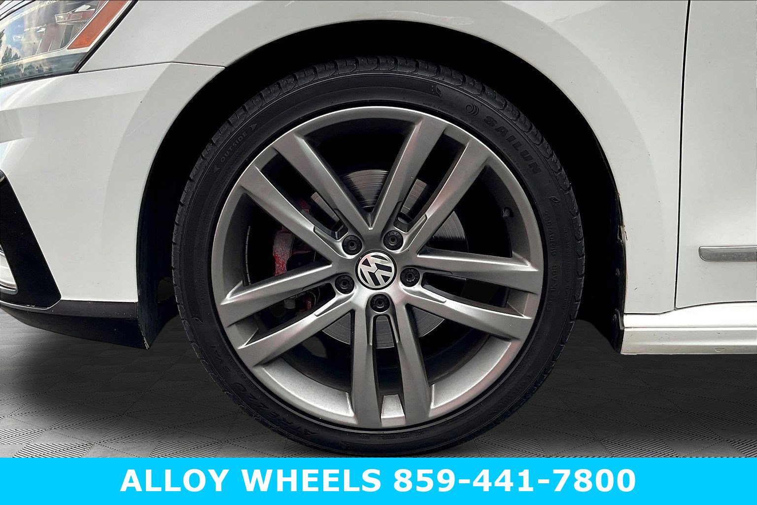 Used 2019 Volkswagen Passat 2.0T SE R-Line FWD image 10