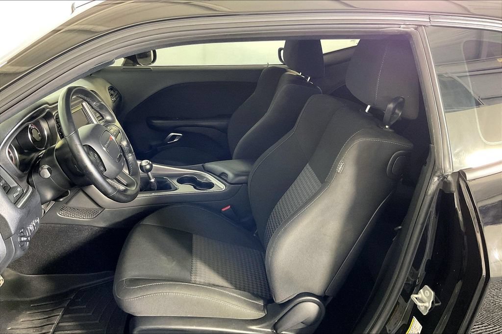 Used 2020 Dodge Challenger R/T RWD image 32