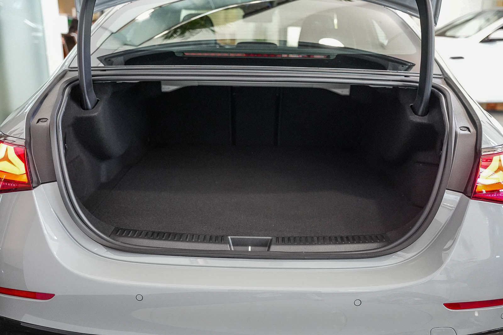 New 2026 Mercedes-Benz E 53 AMG e 4MATIC Sedan image 26