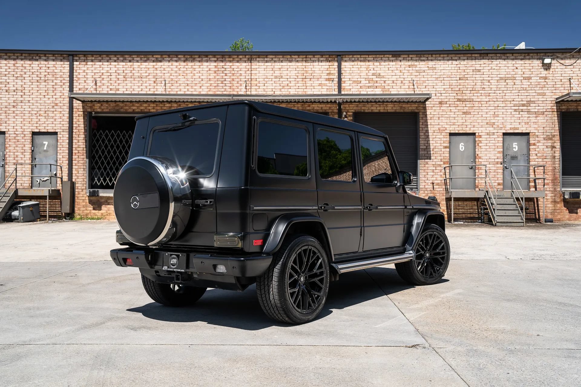 Used 2016 Mercedes-Benz G 550 image 3