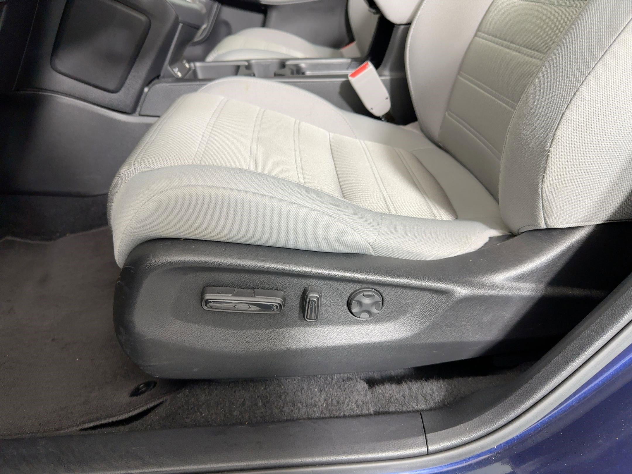 Used 2021 Honda CR-V EX image 12