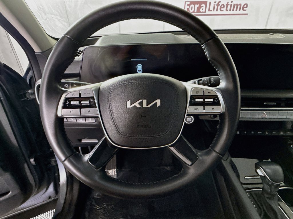 Used 2025 Kia Telluride S FWD image 20