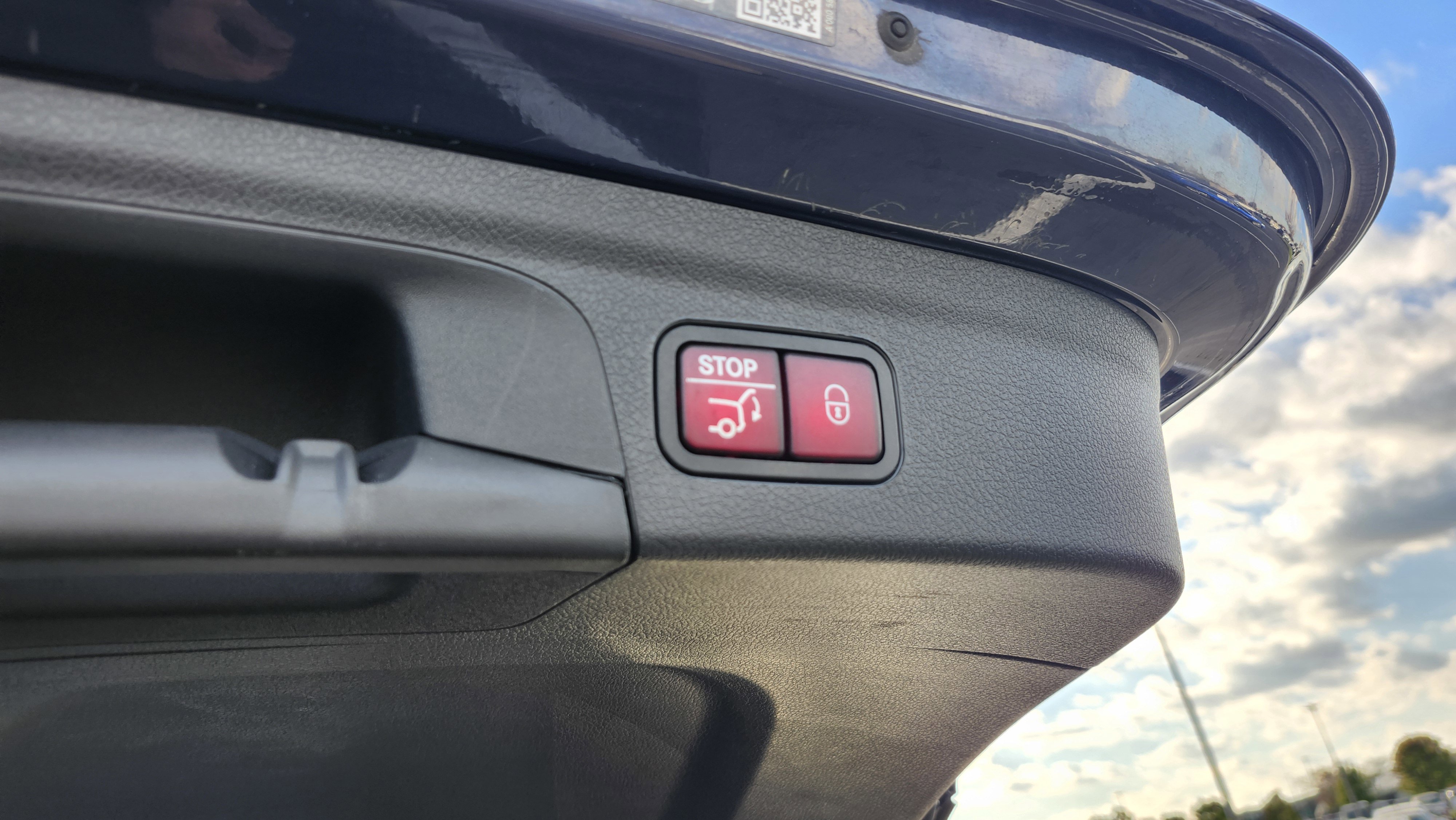 Used 2024 Mercedes-Benz GLE 53 AMG 4MATIC w/ Winter Package image 15