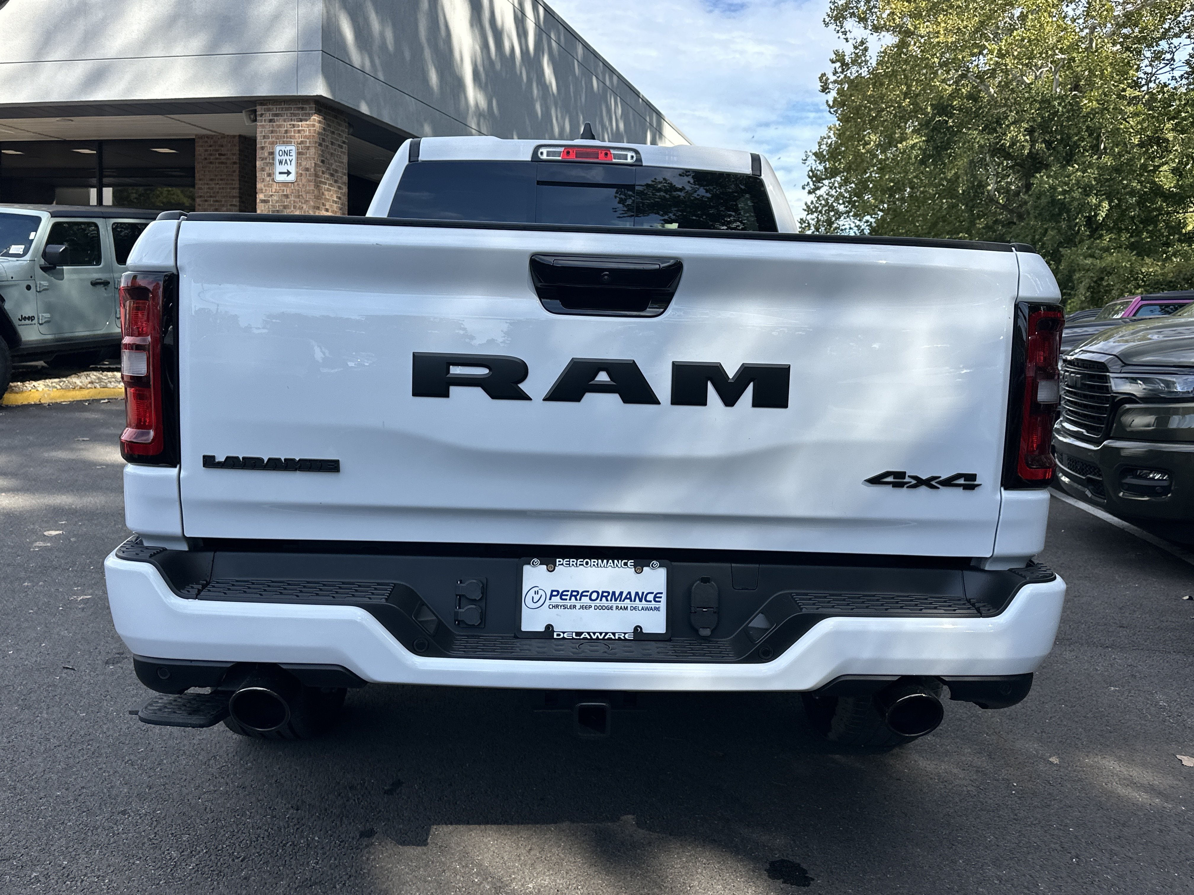 New 2027 RAM 1500 Laramie AWD/4WD image 16